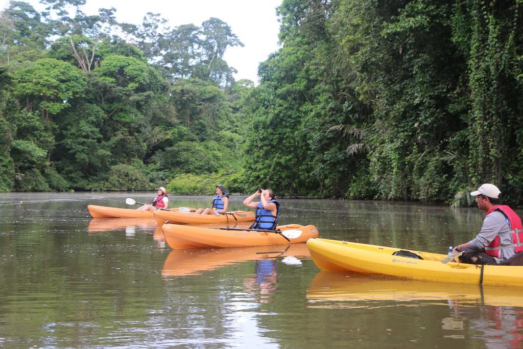 Tortuguero Adventures Guesthouse Exterior foto